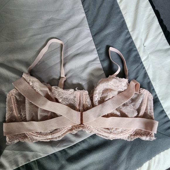 Adore Me Sexy Ballet Bra - Picture 7 of 8